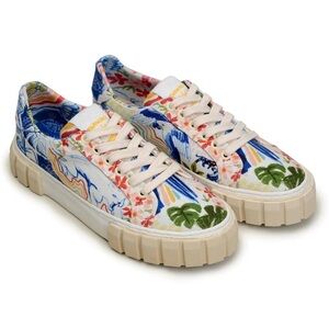 FARM Rio Sz 8.5 COPACABANA Vibrant Floral and Bird Print Sneakers